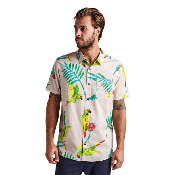 Roark Journey Macaw Shirt Men Medium Multi Hawaiian Classic Fit Short Sleeve - Picture 1 of 8